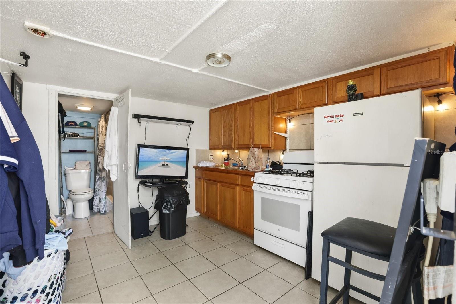 ROGERS SEABREEZE - Residential Income