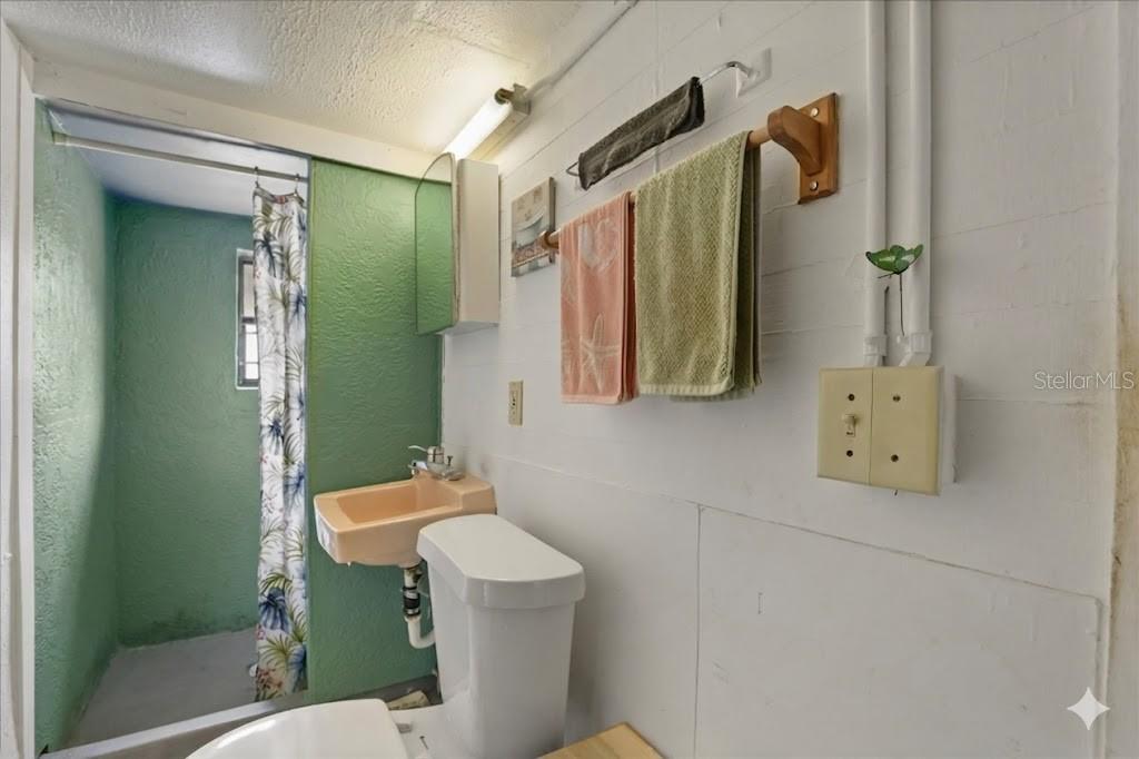 ROGERS SEABREEZE - Residential Income