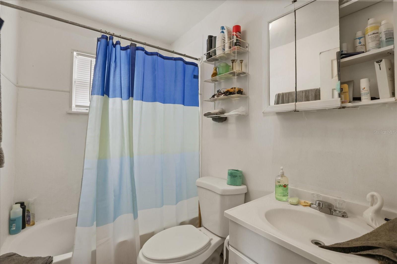 ROGERS SEABREEZE - Residential Income