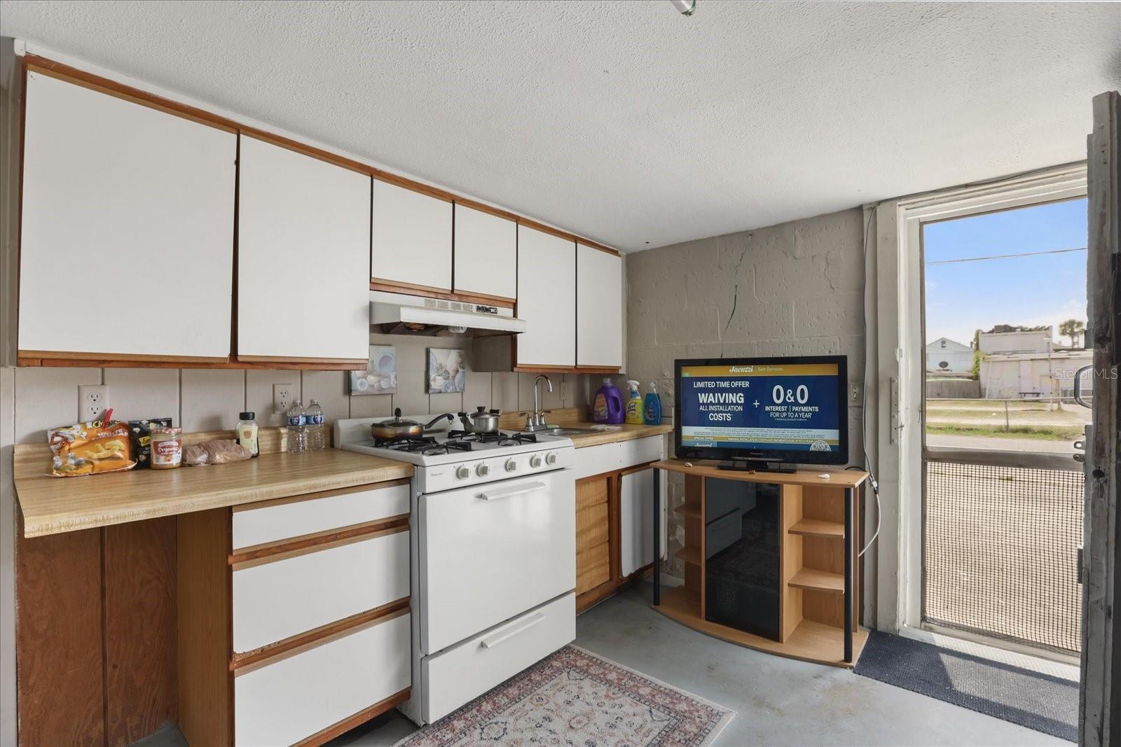 ROGERS SEABREEZE - Residential Income