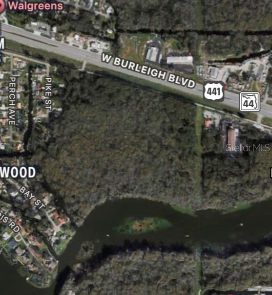 Excellent development opportunity with road frontage.   The City of Tavares will provide utilities and a commercial zoning.   Multiple uses.