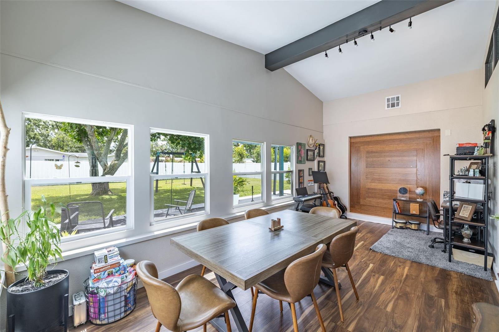 CLEAR VIEW MANOR UNIT ONE REP - Residential