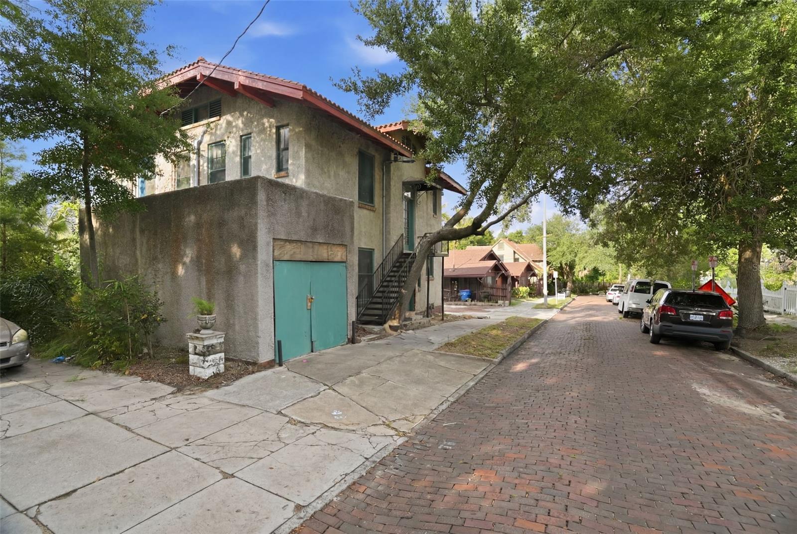 ROSER PARK 2ND ADD - Residential