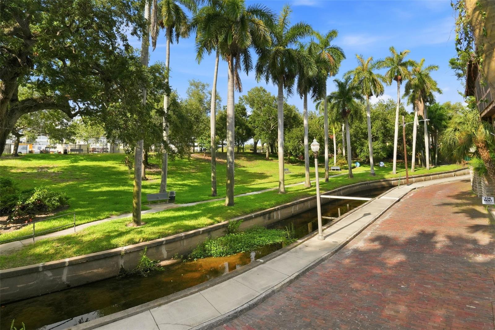 ROSER PARK 2ND ADD - Residential