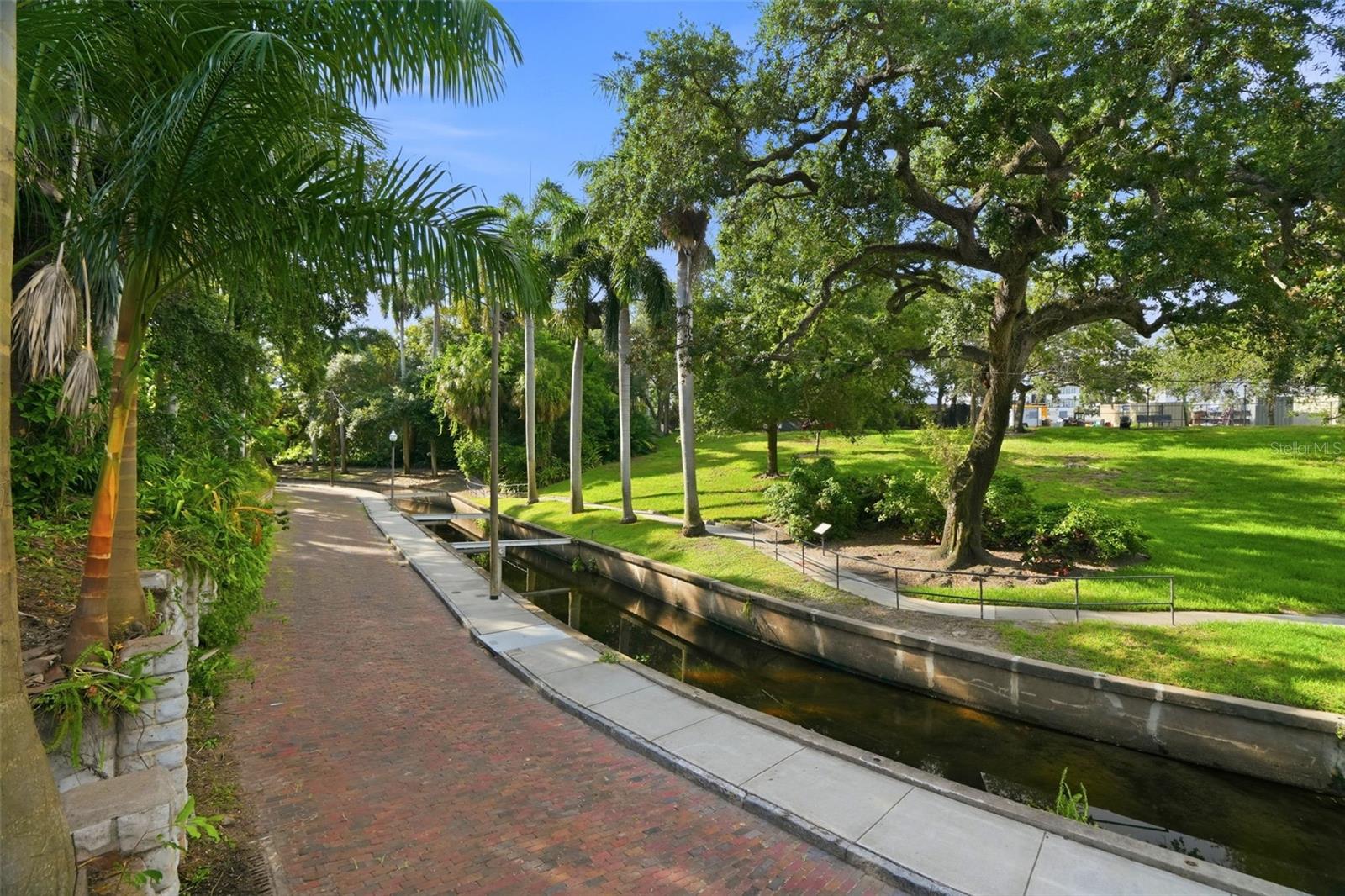 ROSER PARK 2ND ADD - Residential