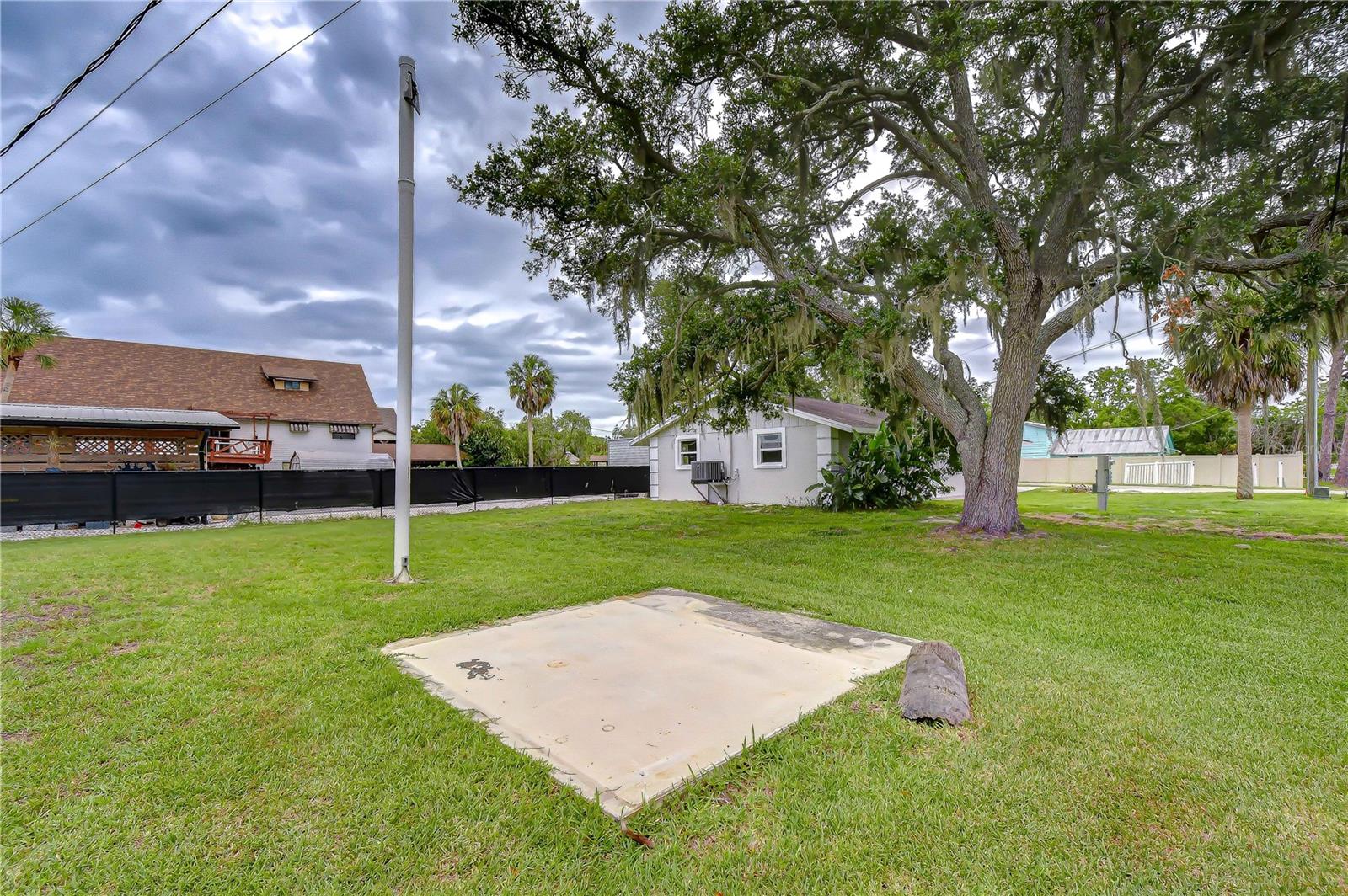 RUSKIN CITY - Residential