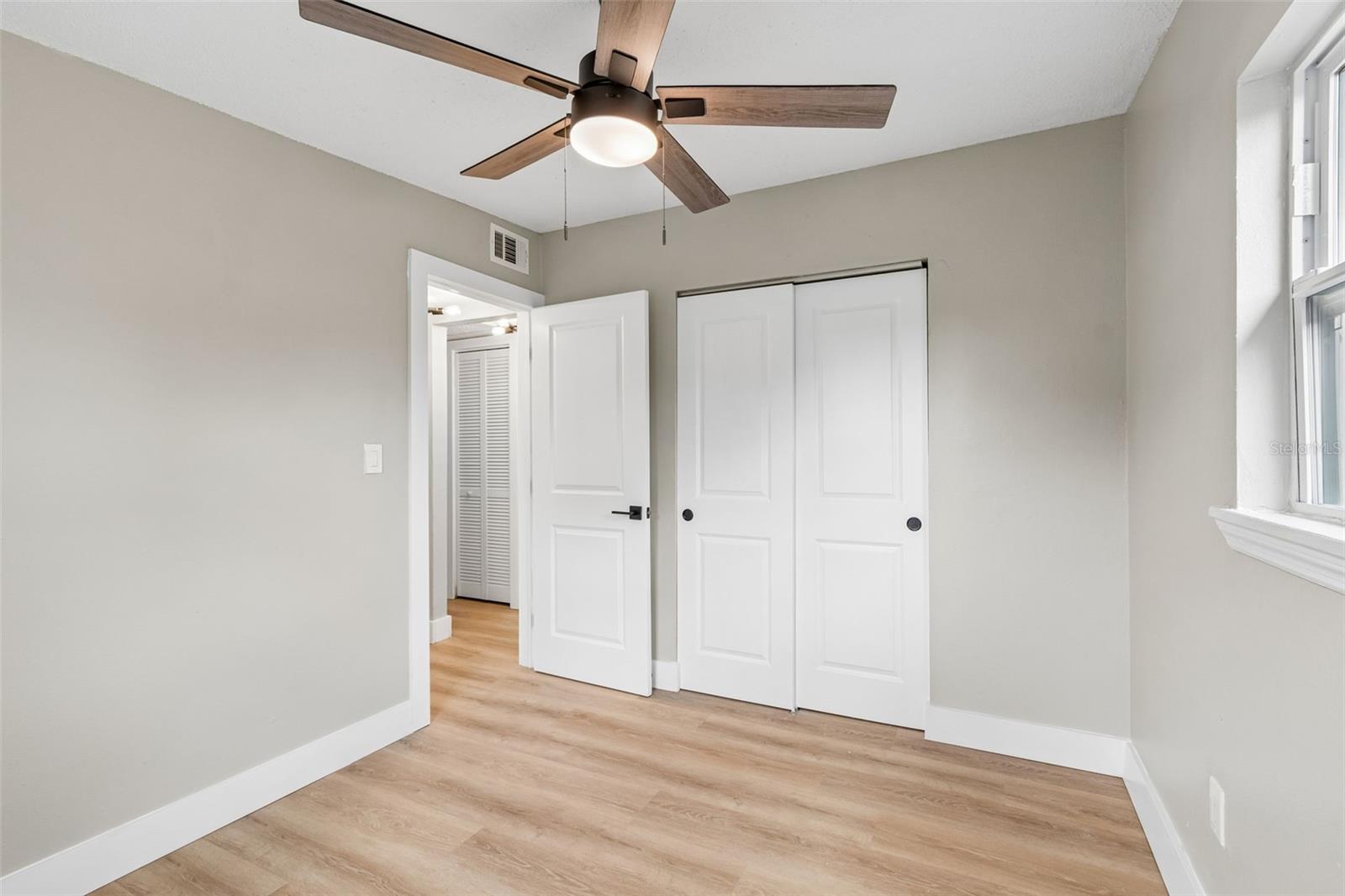 CRESTRIDGE 1ST ADD - Residential