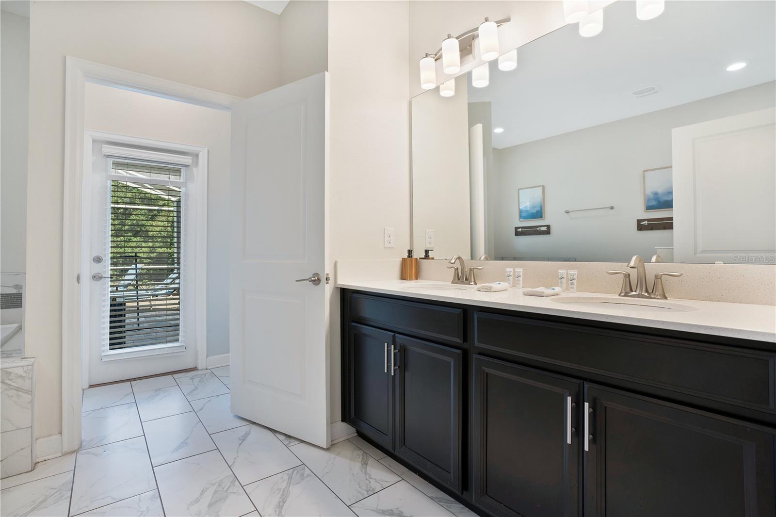 STONEYBROOK SOUTH TR K - Residential Lease