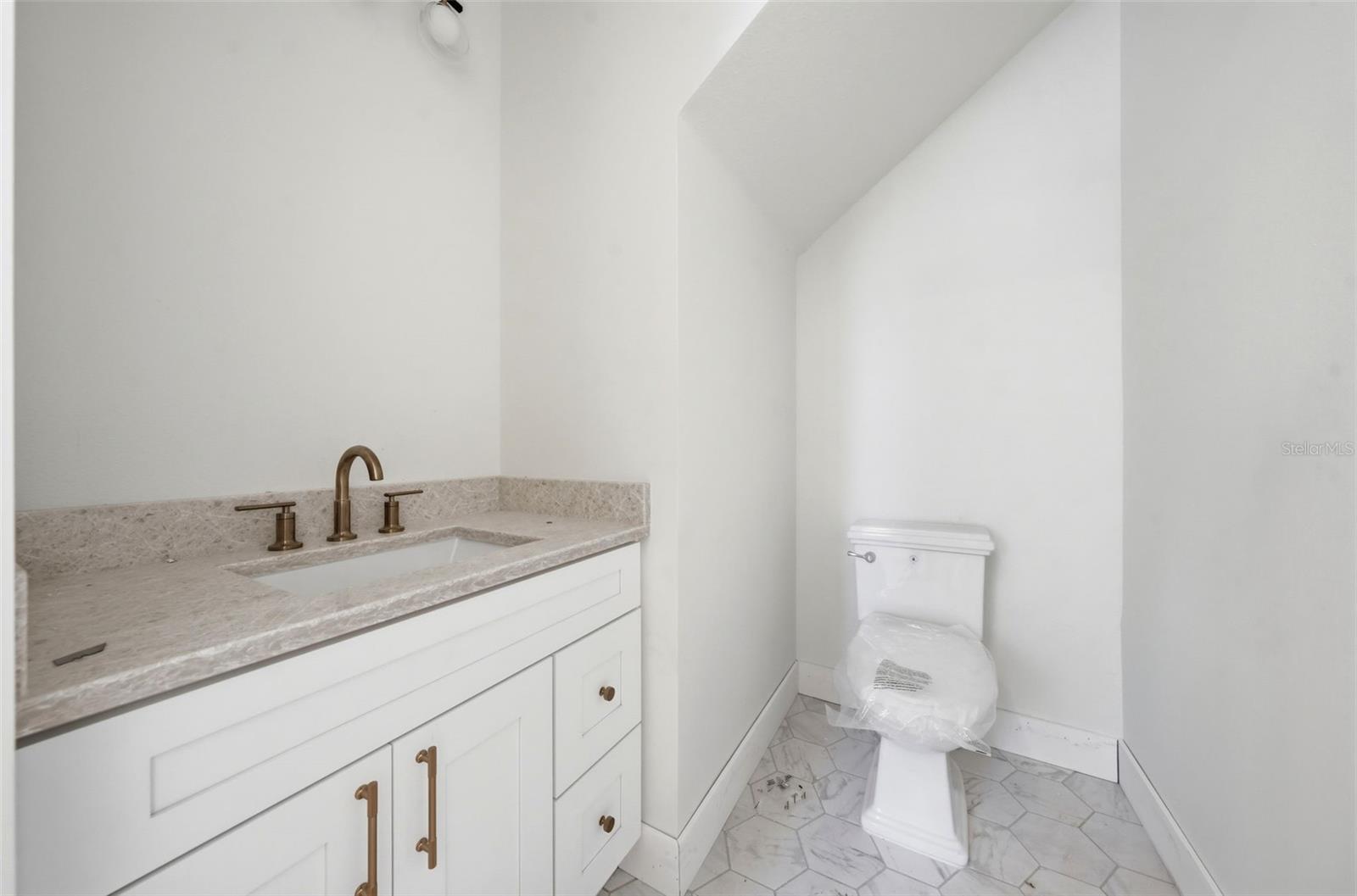 BRYN MAWR DUPLEXES - Residential Income