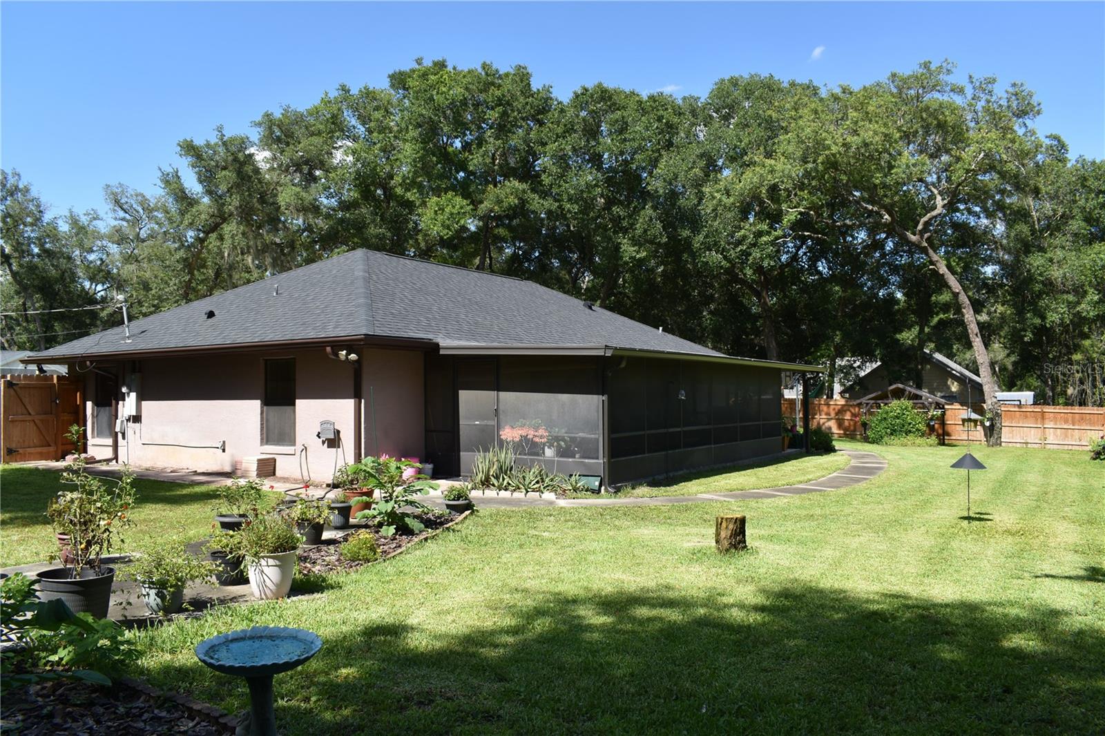 WEST HIGHLANDS - Residential