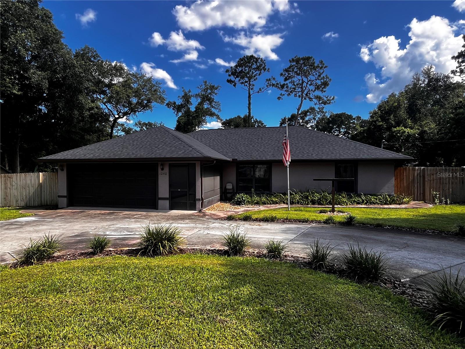 WEST HIGHLANDS - Residential