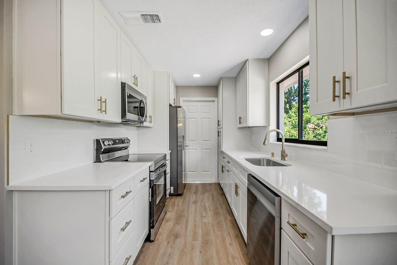 RIO PINAR WOODS - Residential