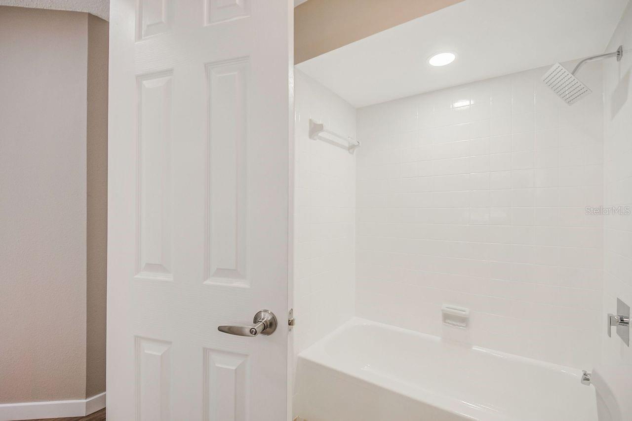RIO PINAR WOODS - Residential