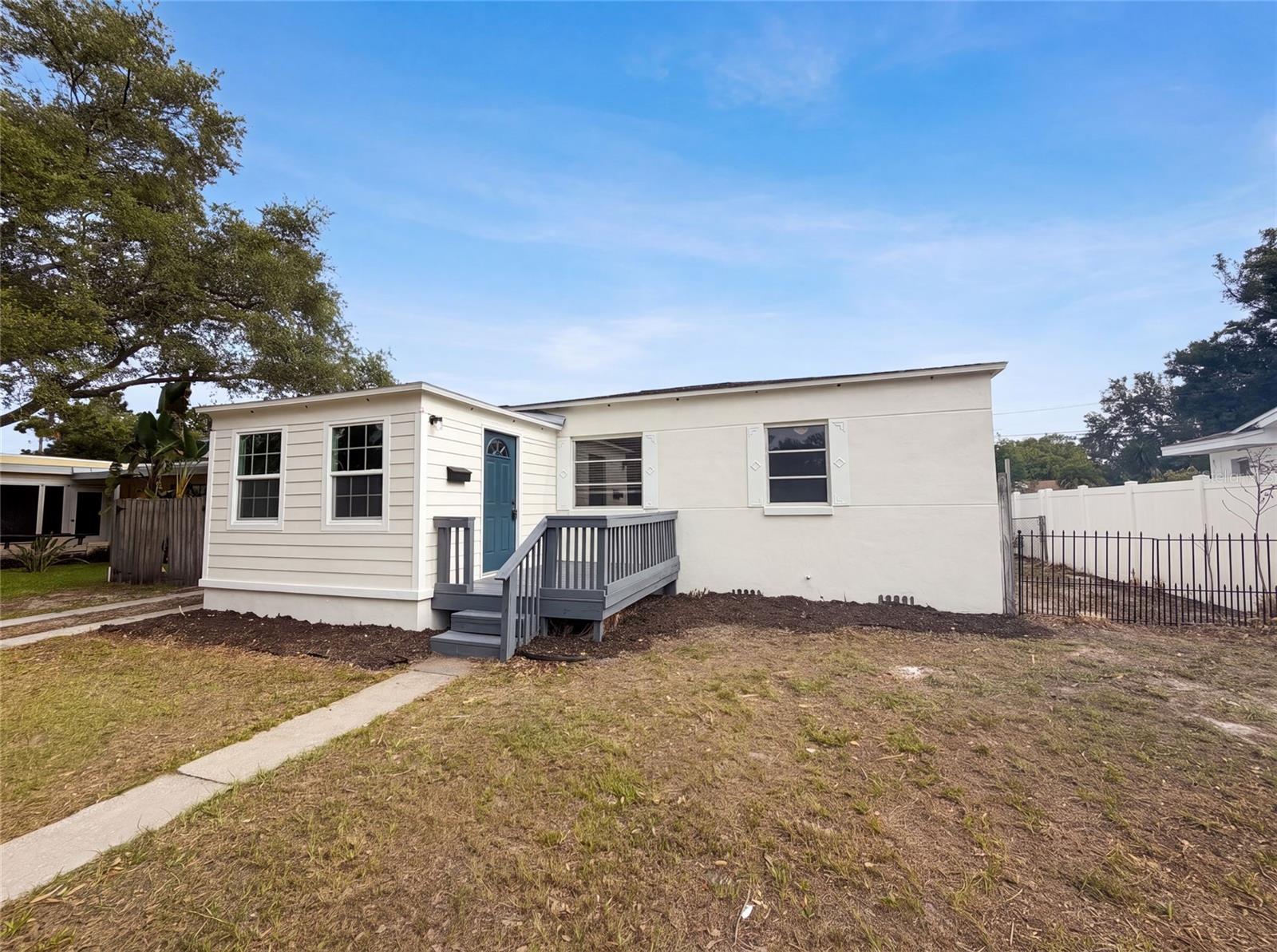 EAGLE CREST - Residential
