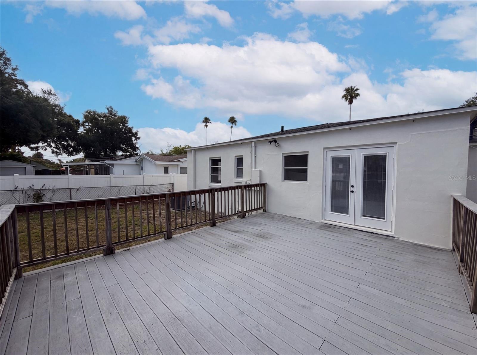 EAGLE CREST - Residential