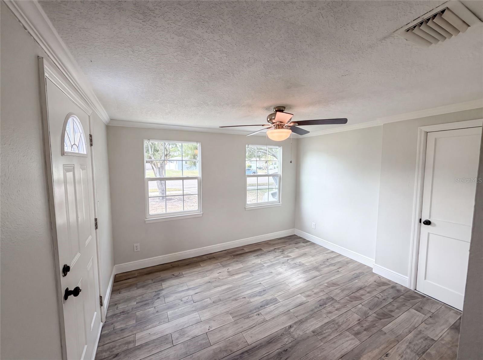 EAGLE CREST - Residential