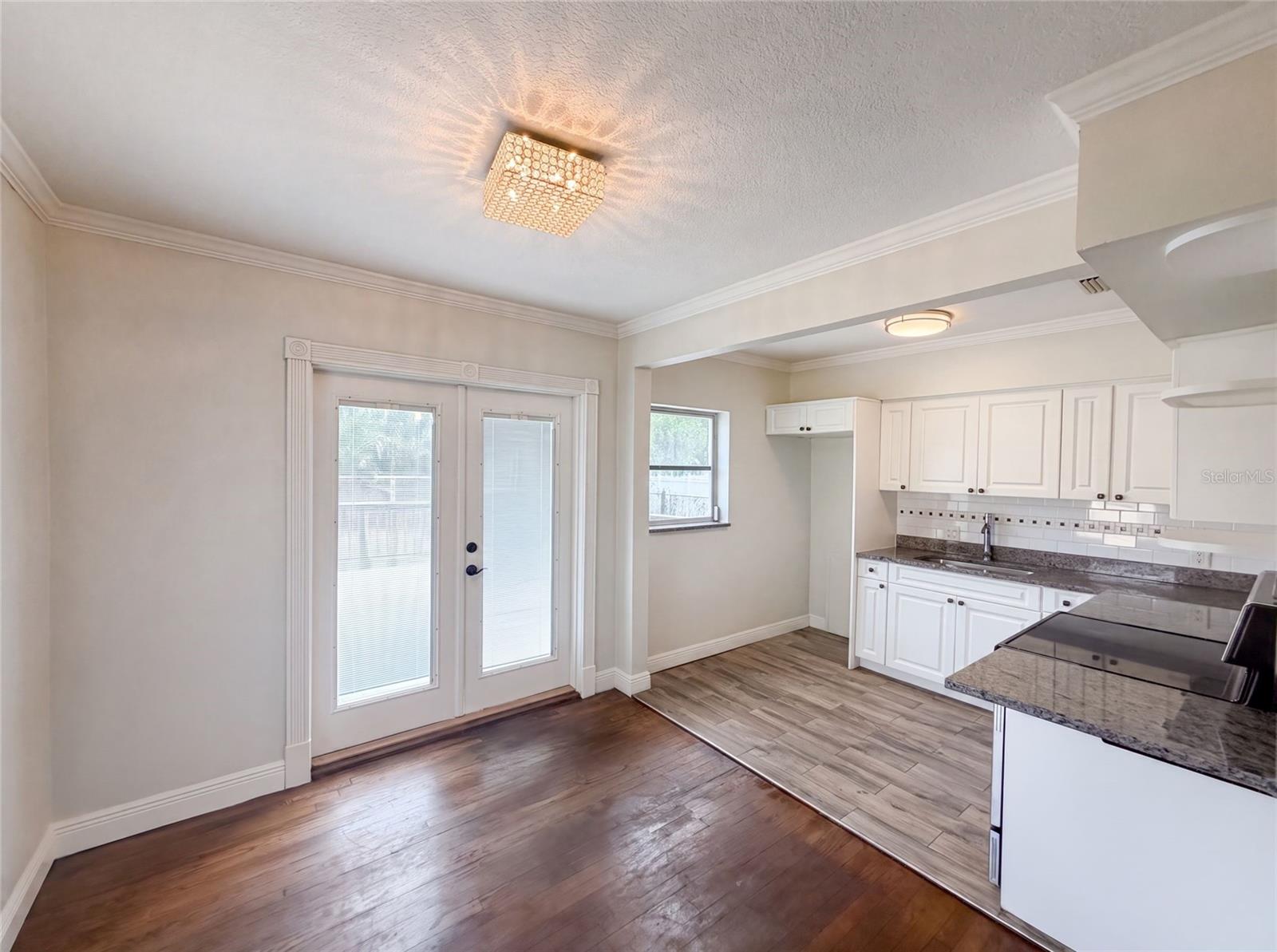 EAGLE CREST - Residential