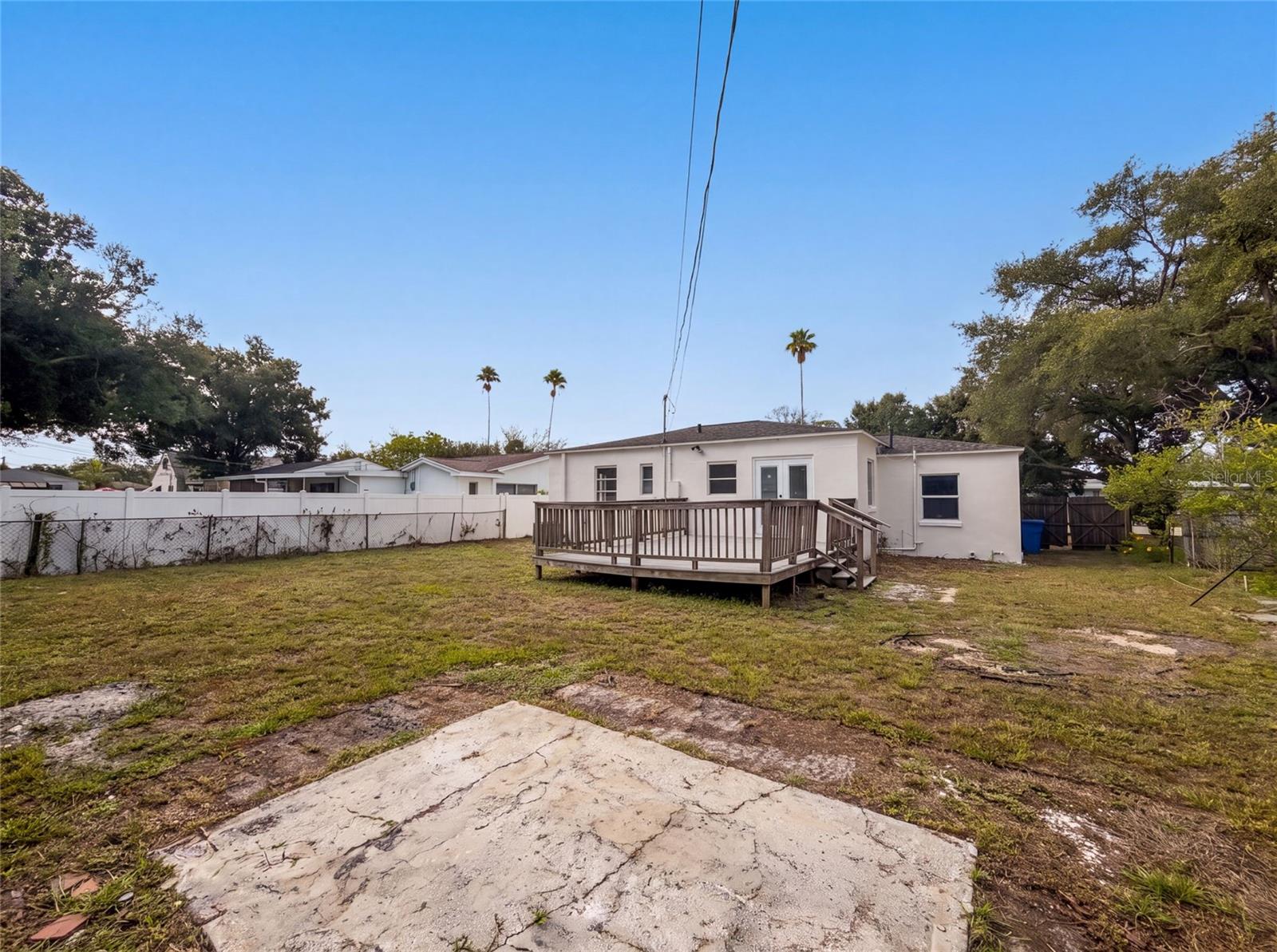 EAGLE CREST - Residential
