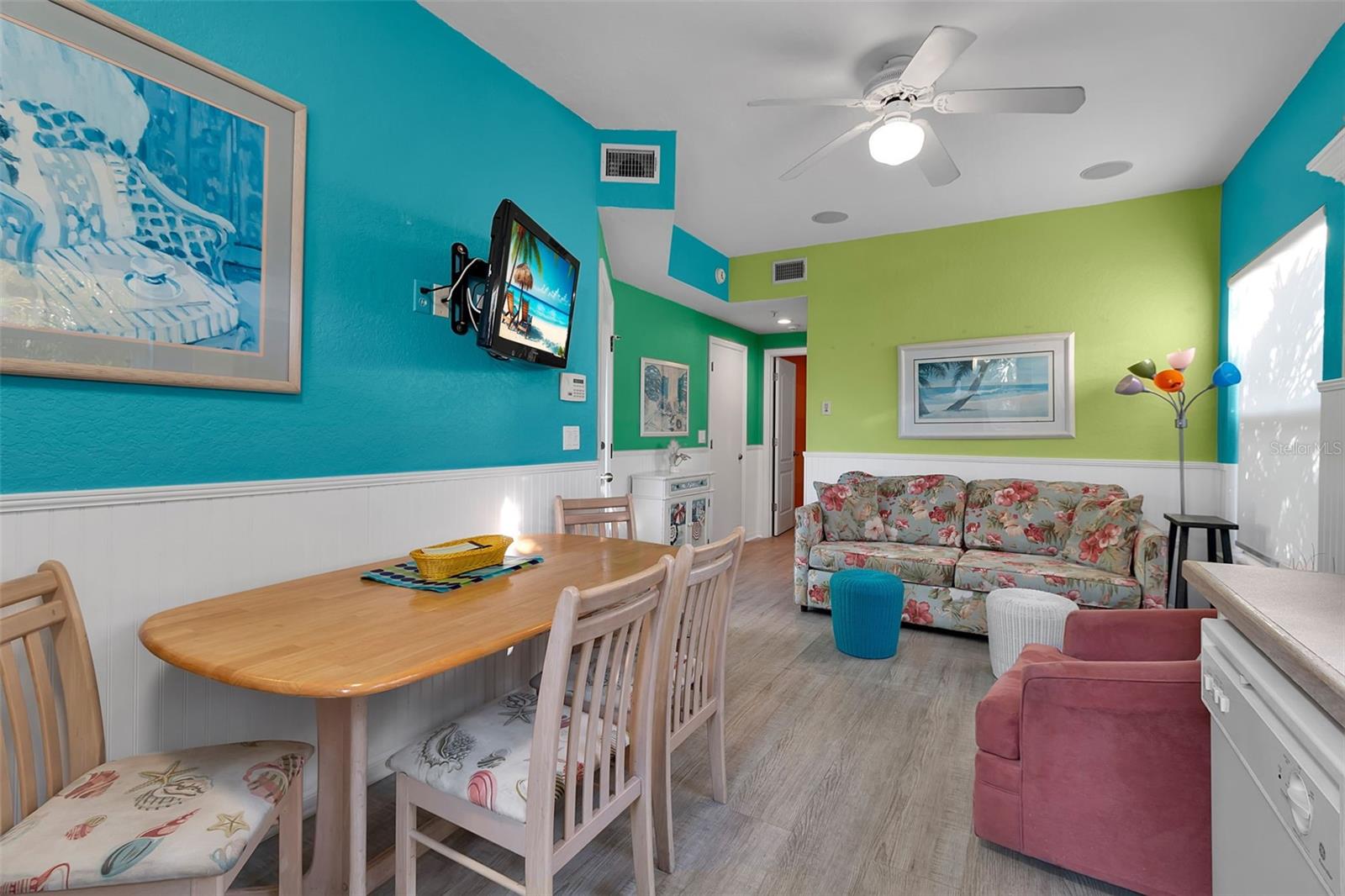 SARASOTA BEACH - Residential Income