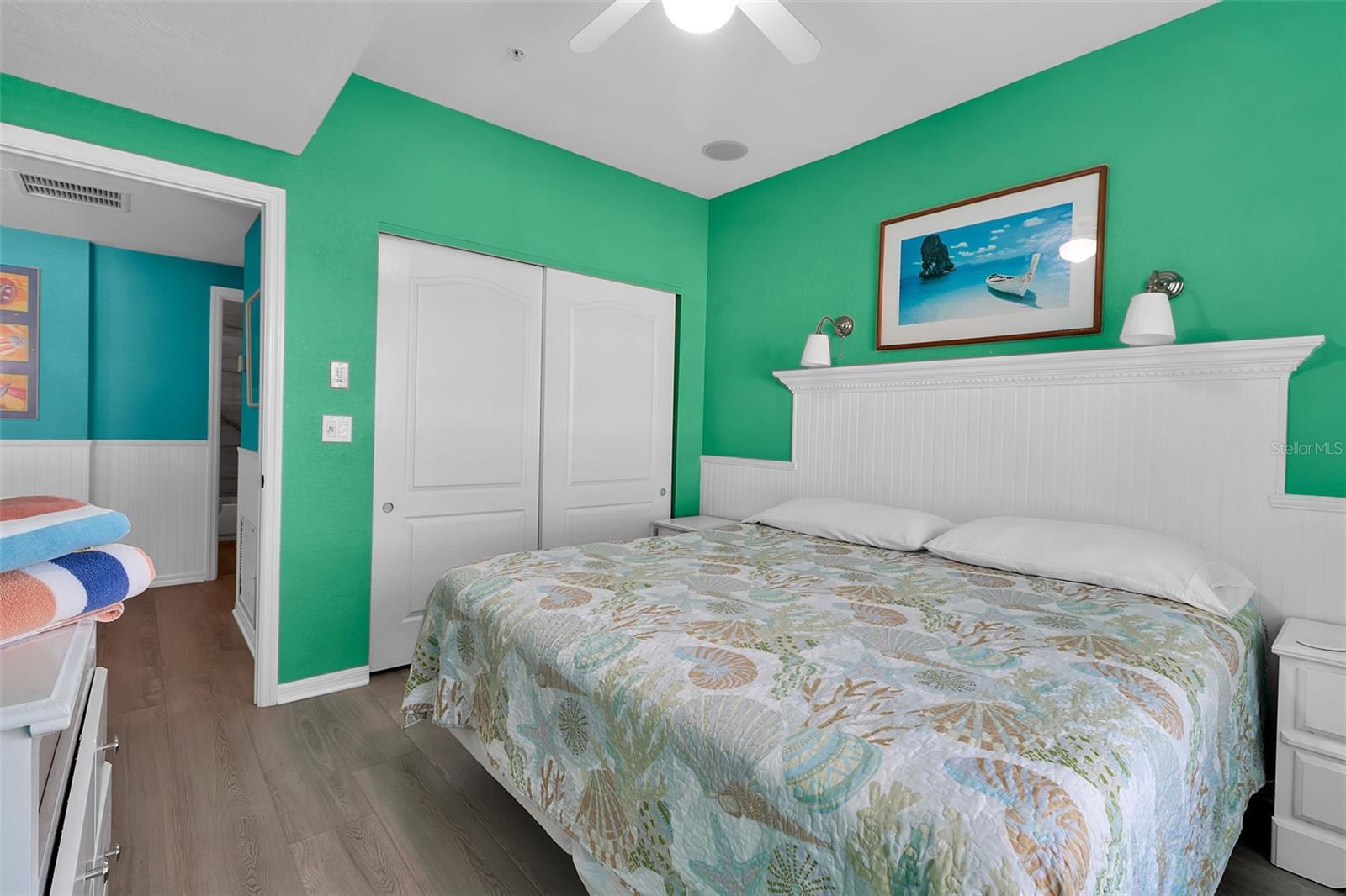 SARASOTA BEACH - Residential Income