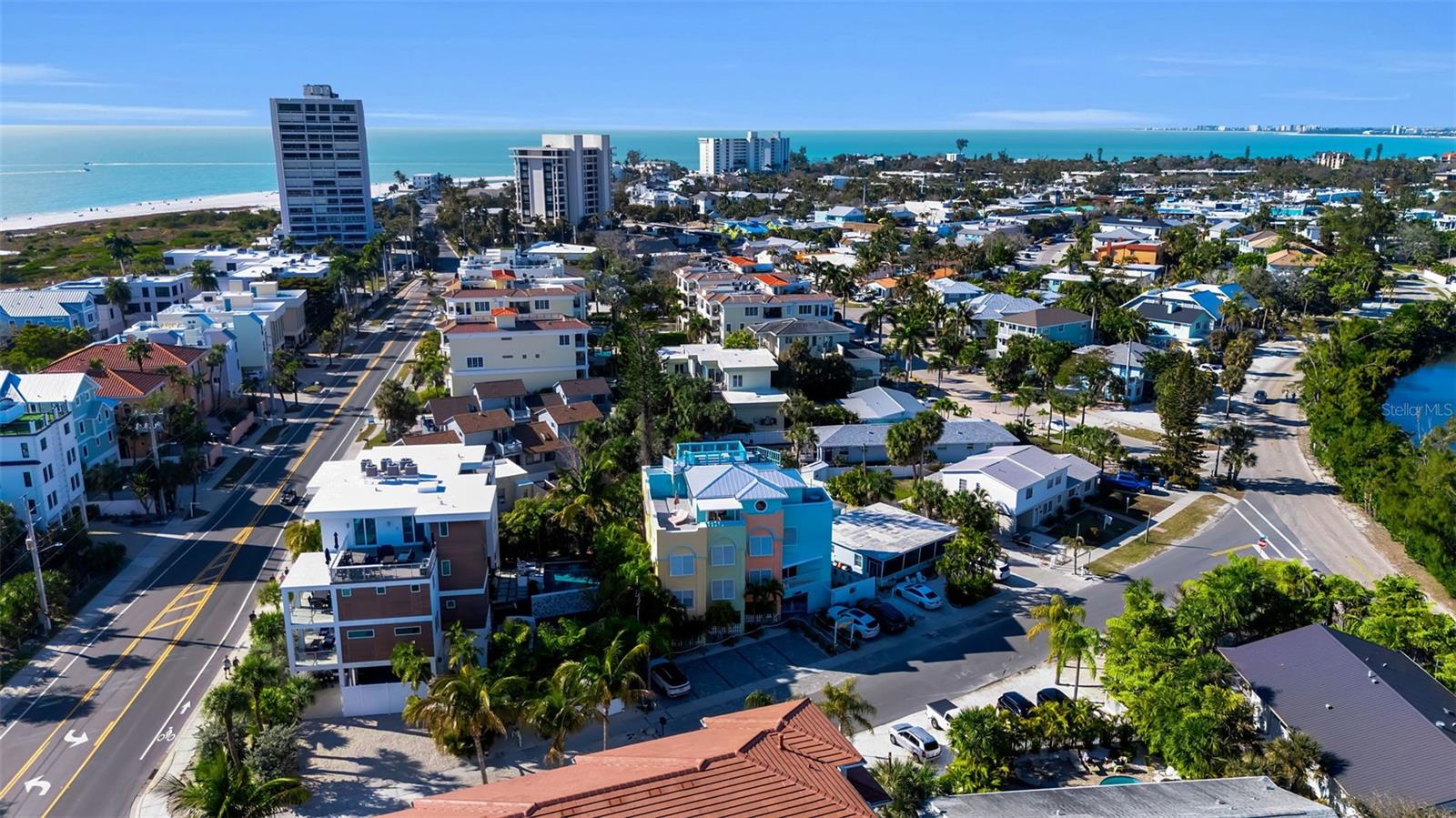 SARASOTA BEACH - Residential Income