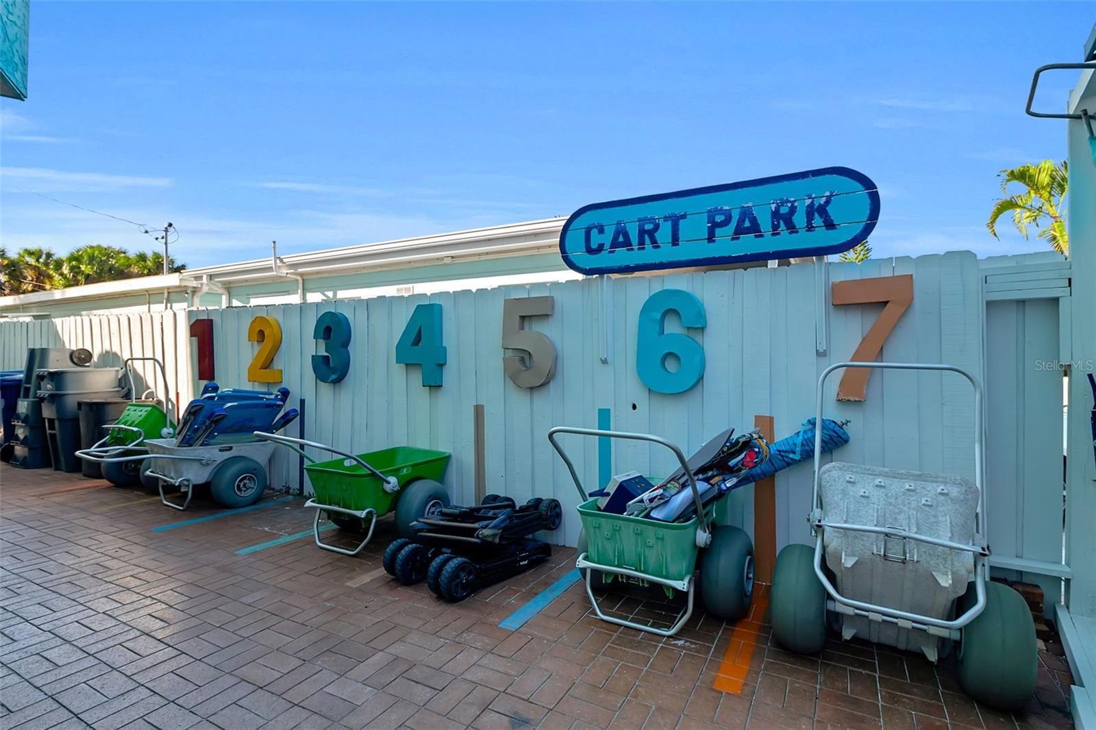 SARASOTA BEACH - Residential Income