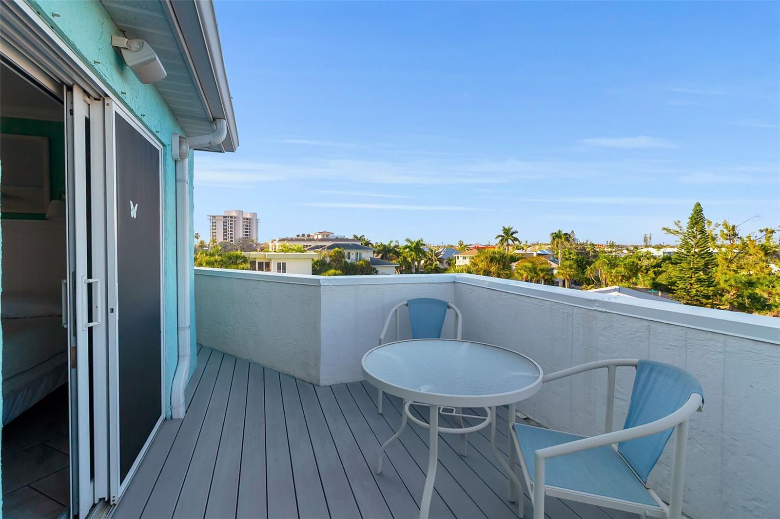 SARASOTA BEACH - Residential Income