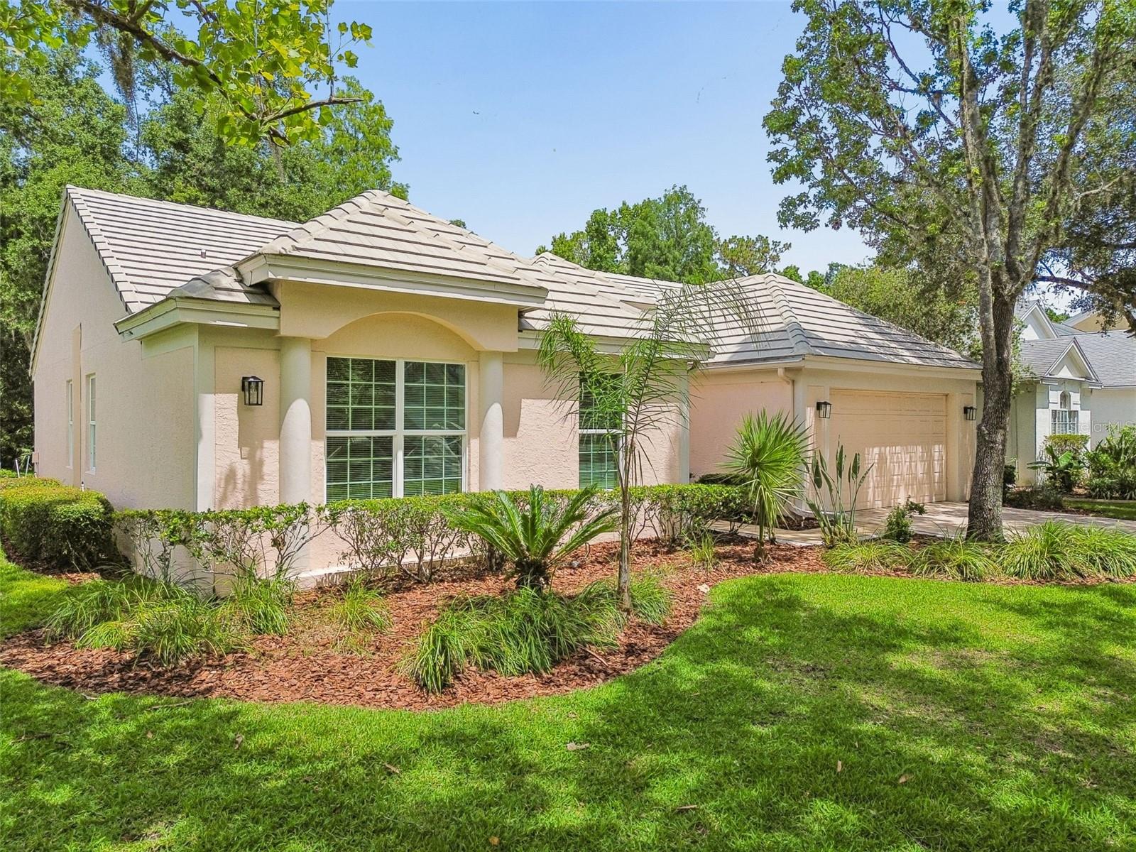 TAMPA PALMS - Residential