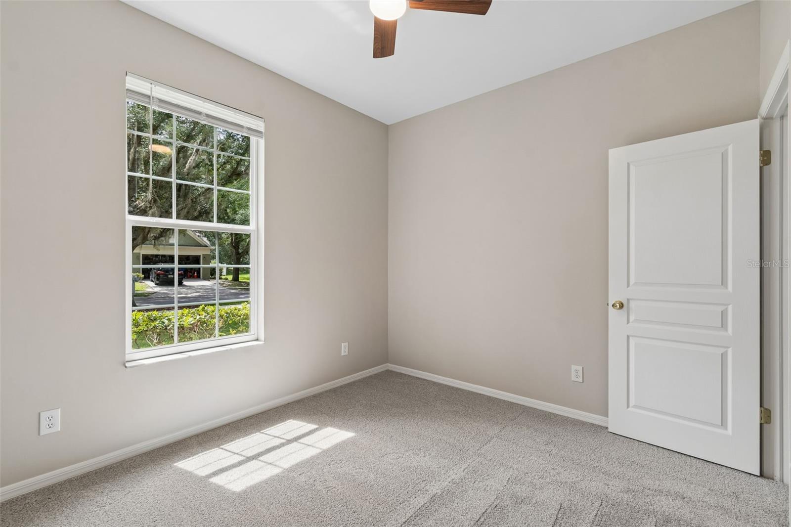 TAMPA PALMS - Residential