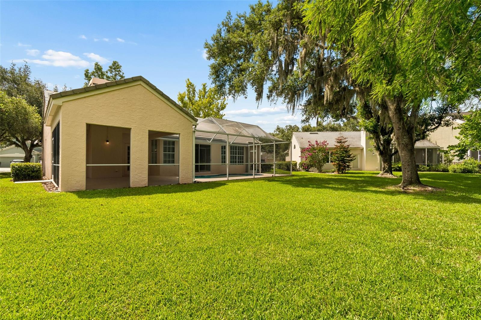 TAMPA PALMS - Residential