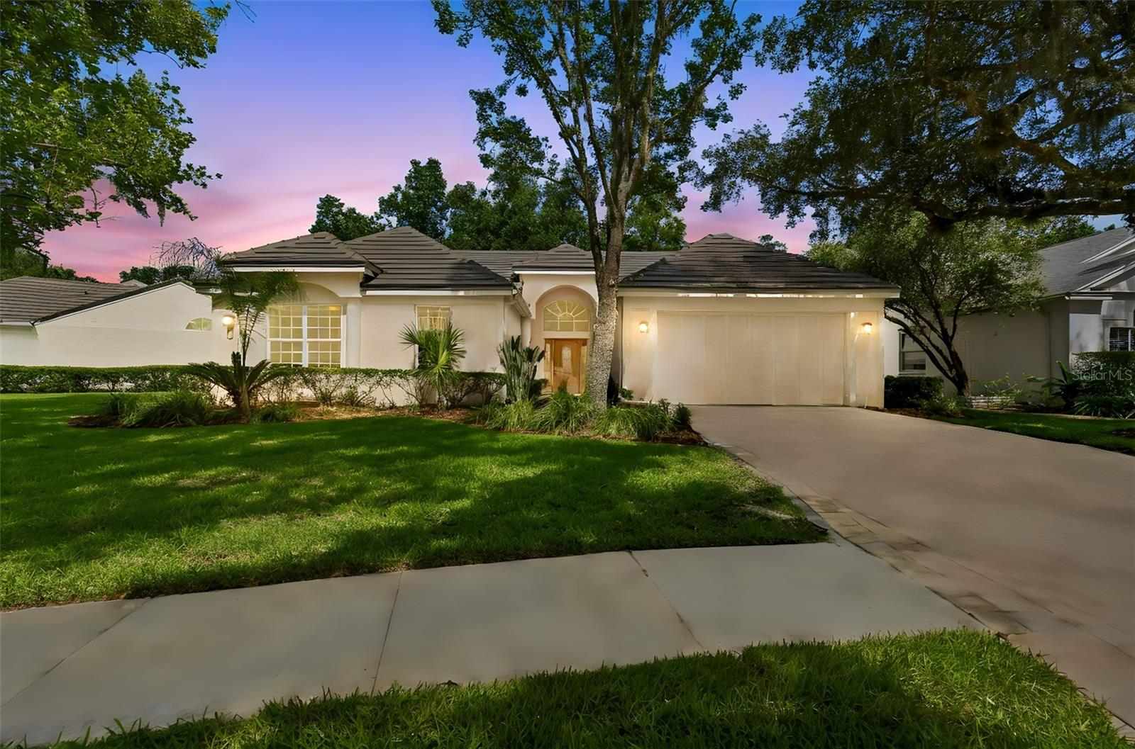 TAMPA PALMS - Residential