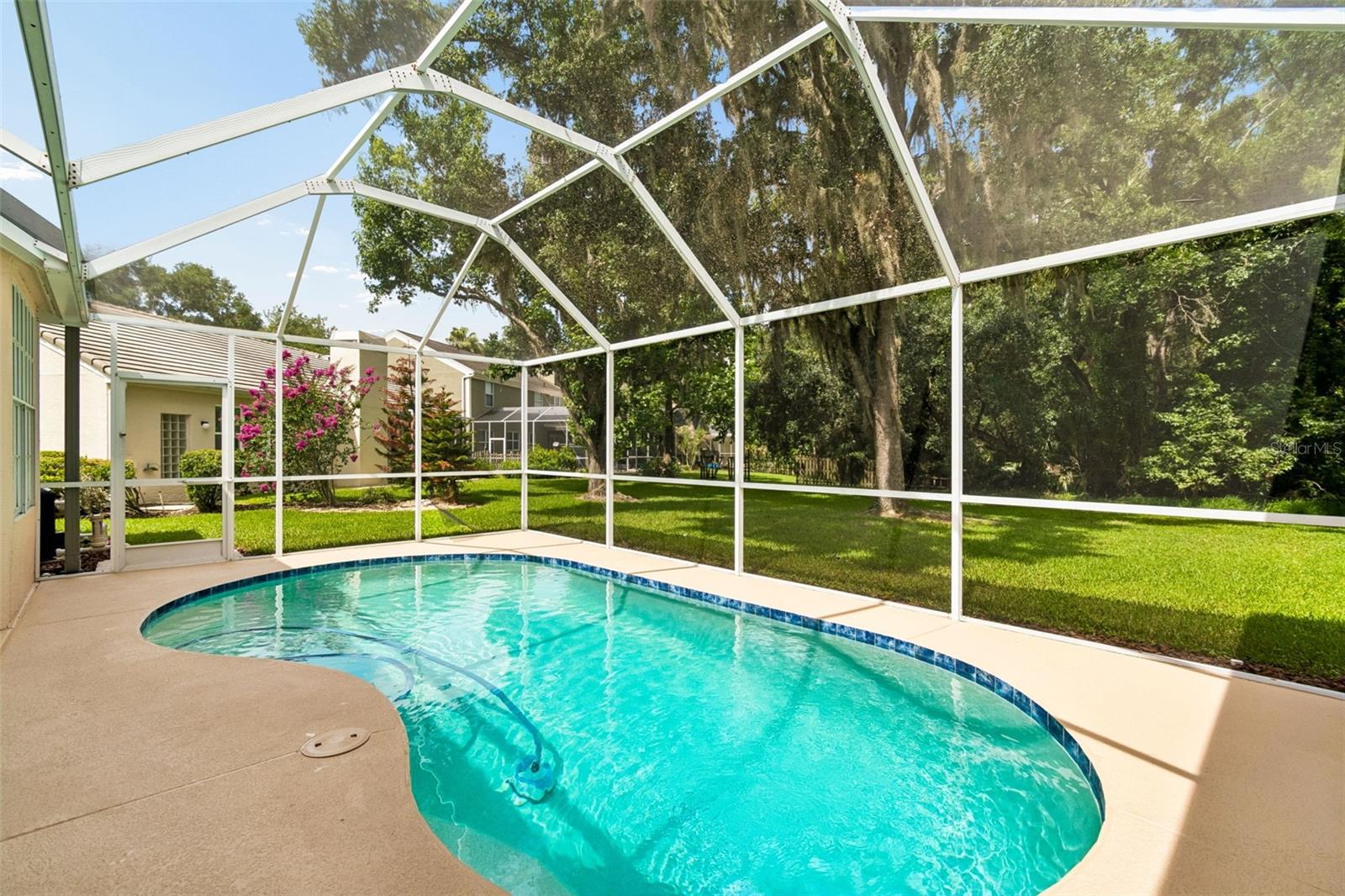 TAMPA PALMS - Residential