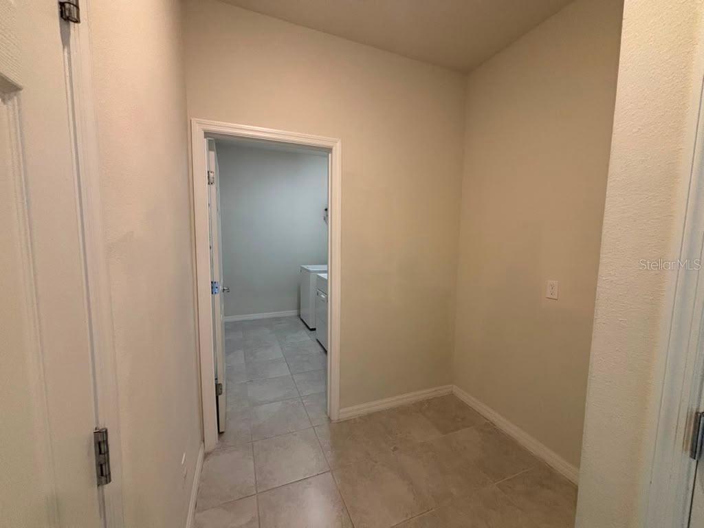 LAKESHORE AT NARCOOSSEE PH 4 - Residential Lease