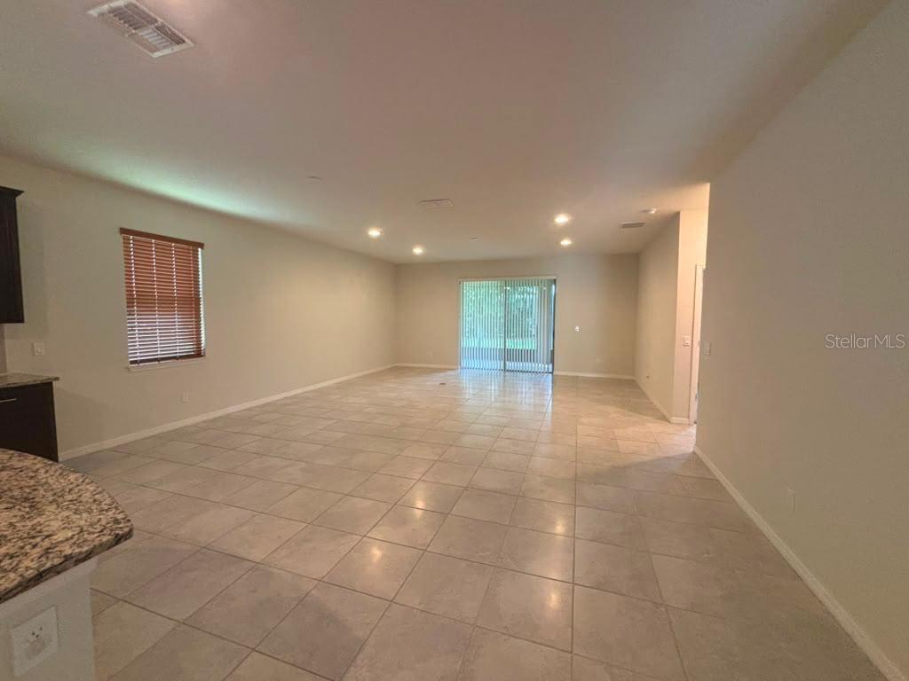 LAKESHORE AT NARCOOSSEE PH 4 - Residential Lease