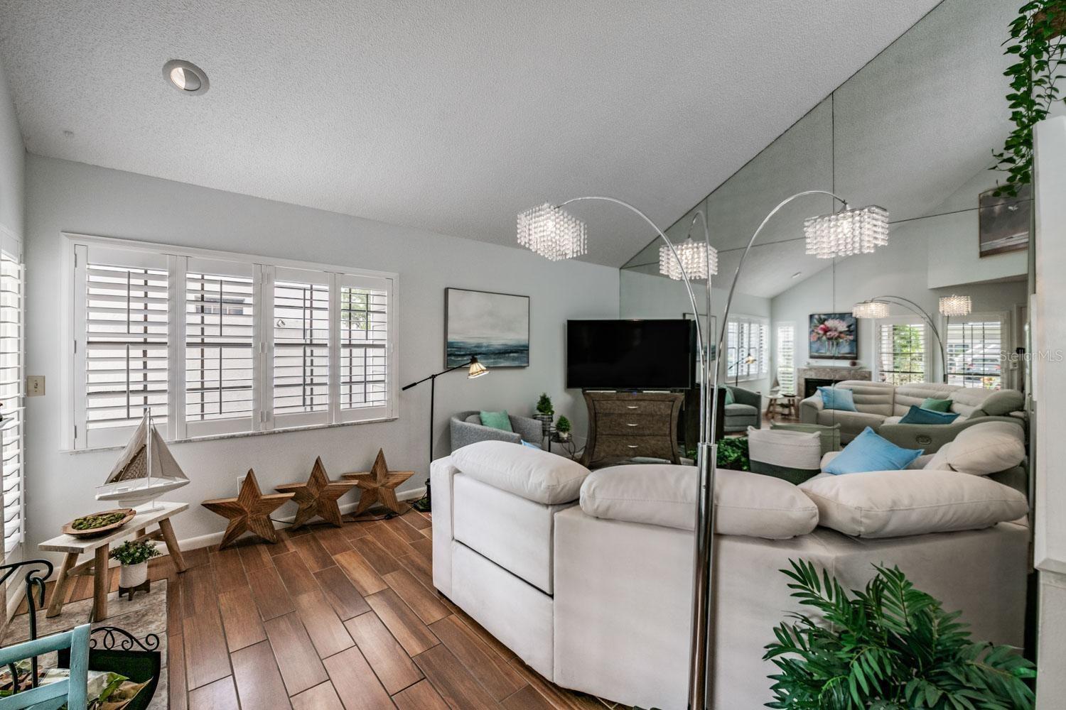 MAIDSTONE CONDO - Residential