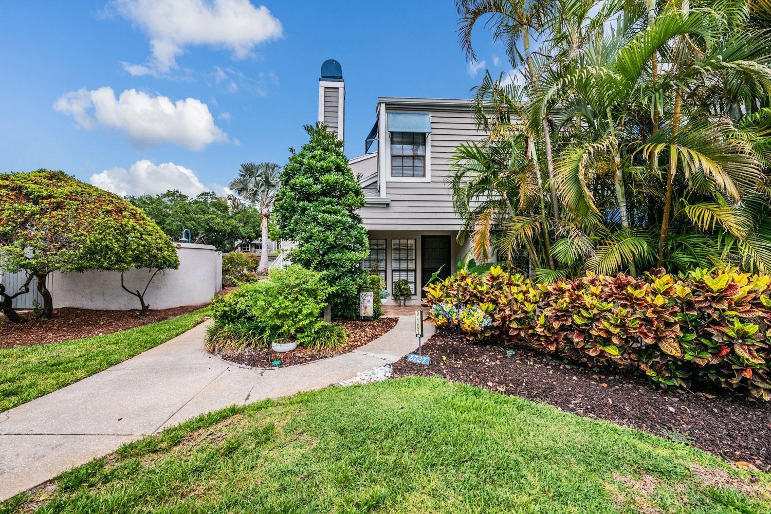 MAIDSTONE CONDO - Residential