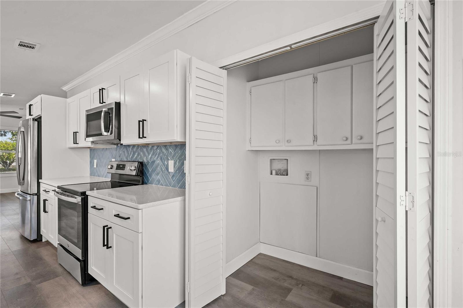 TIMBER LAKE ESTATES - Residential