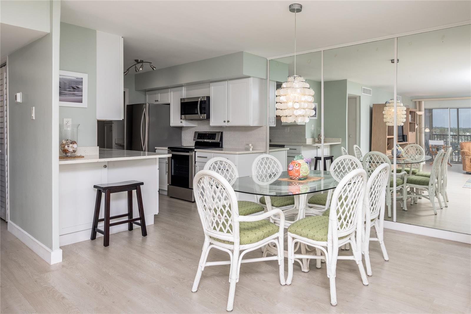 PARADISE ISLAND TOWERS CONDO - Residential