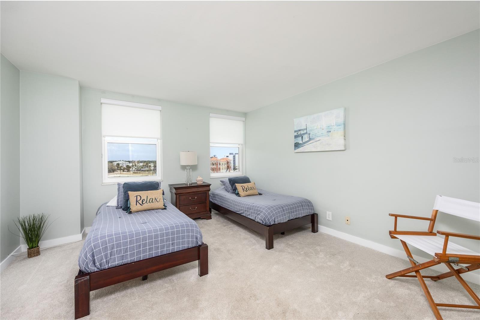 PARADISE ISLAND TOWERS CONDO - Residential