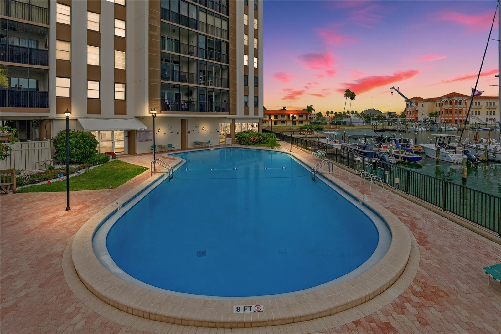 PARADISE ISLAND TOWERS CONDO - Residential