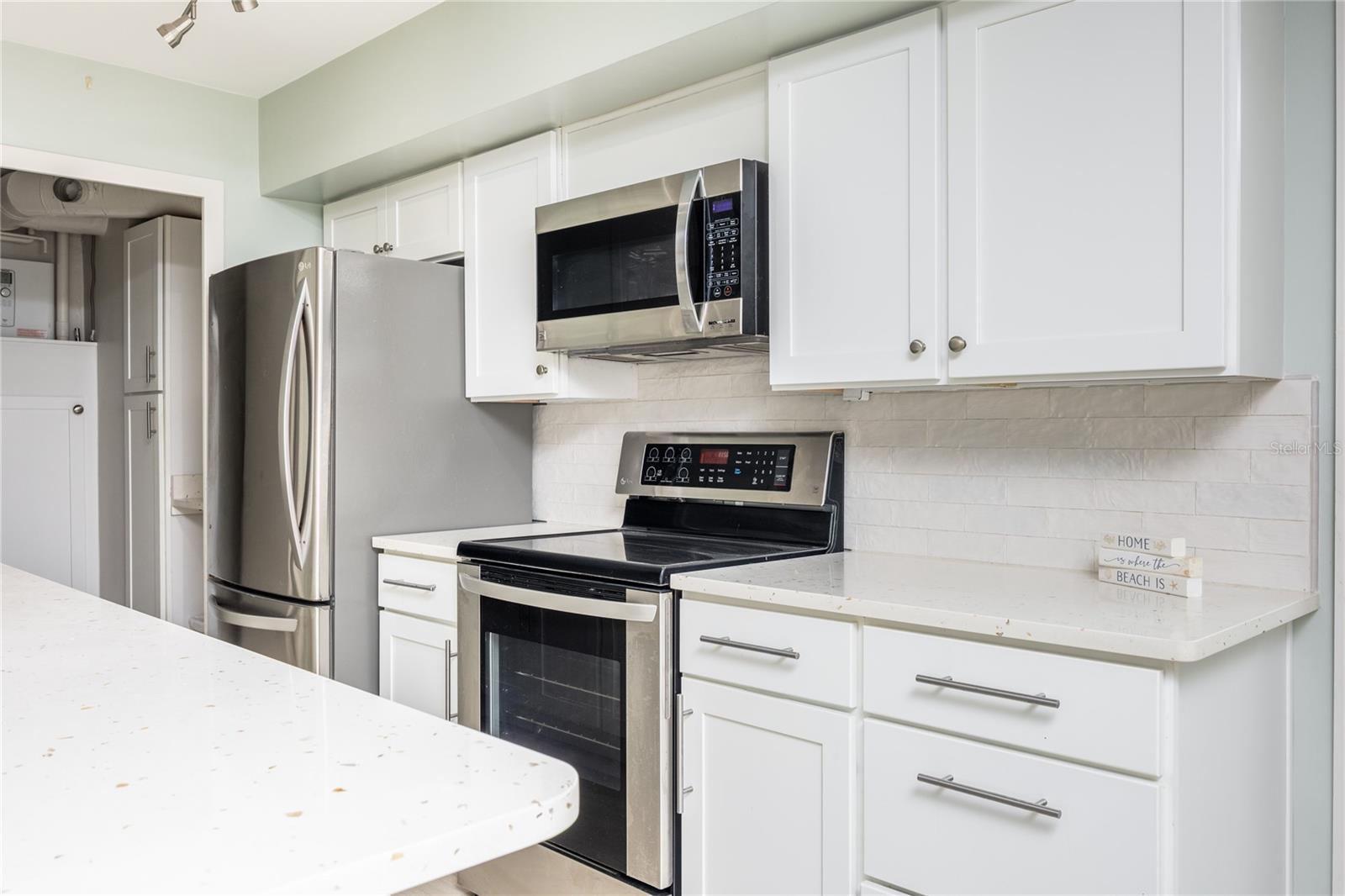 PARADISE ISLAND TOWERS CONDO - Residential