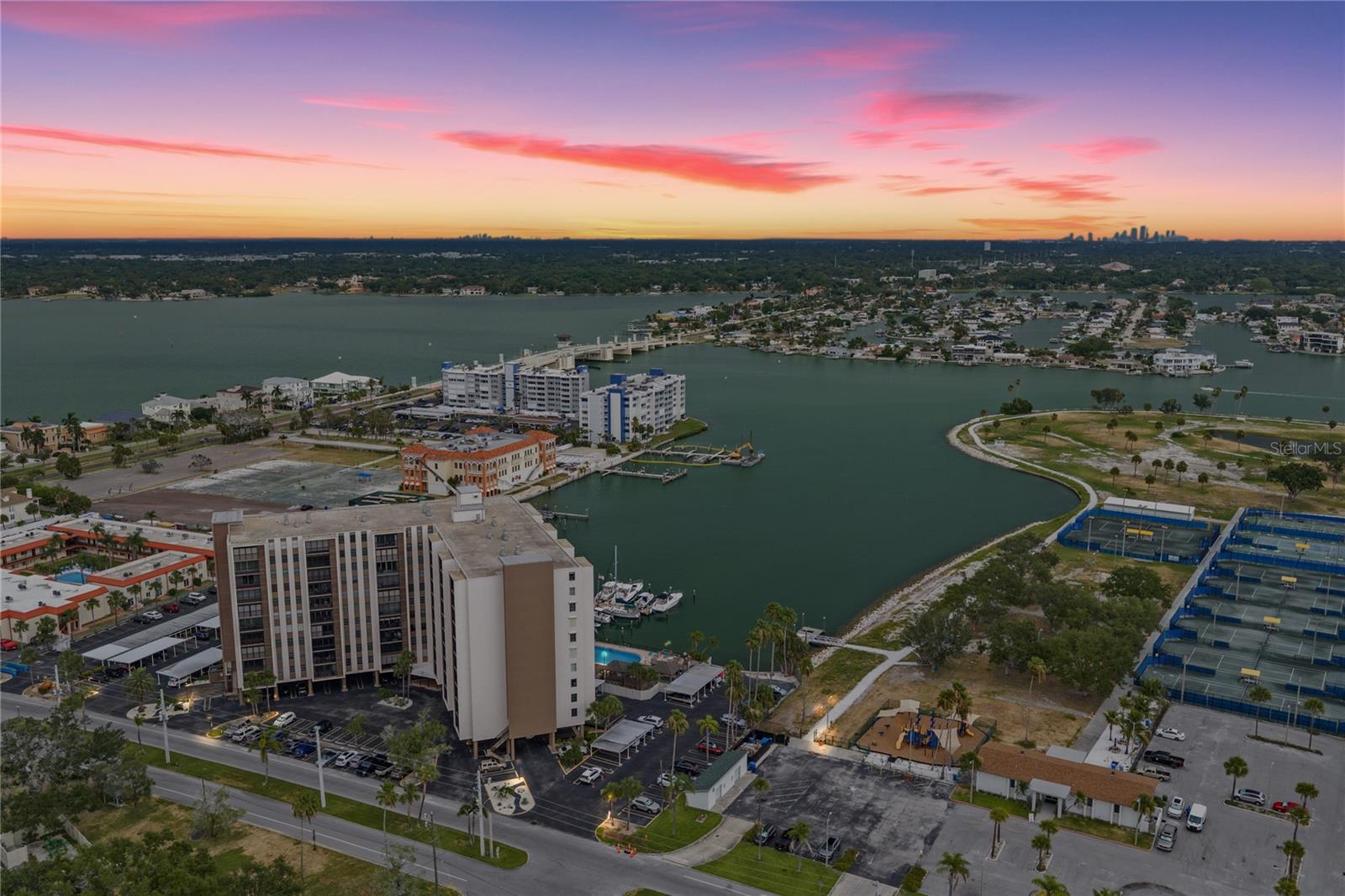 PARADISE ISLAND TOWERS CONDO - Residential
