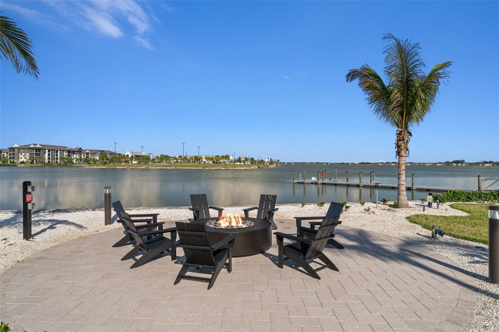 EMERALD LANDING AT WATERSIDE - Residential Lease