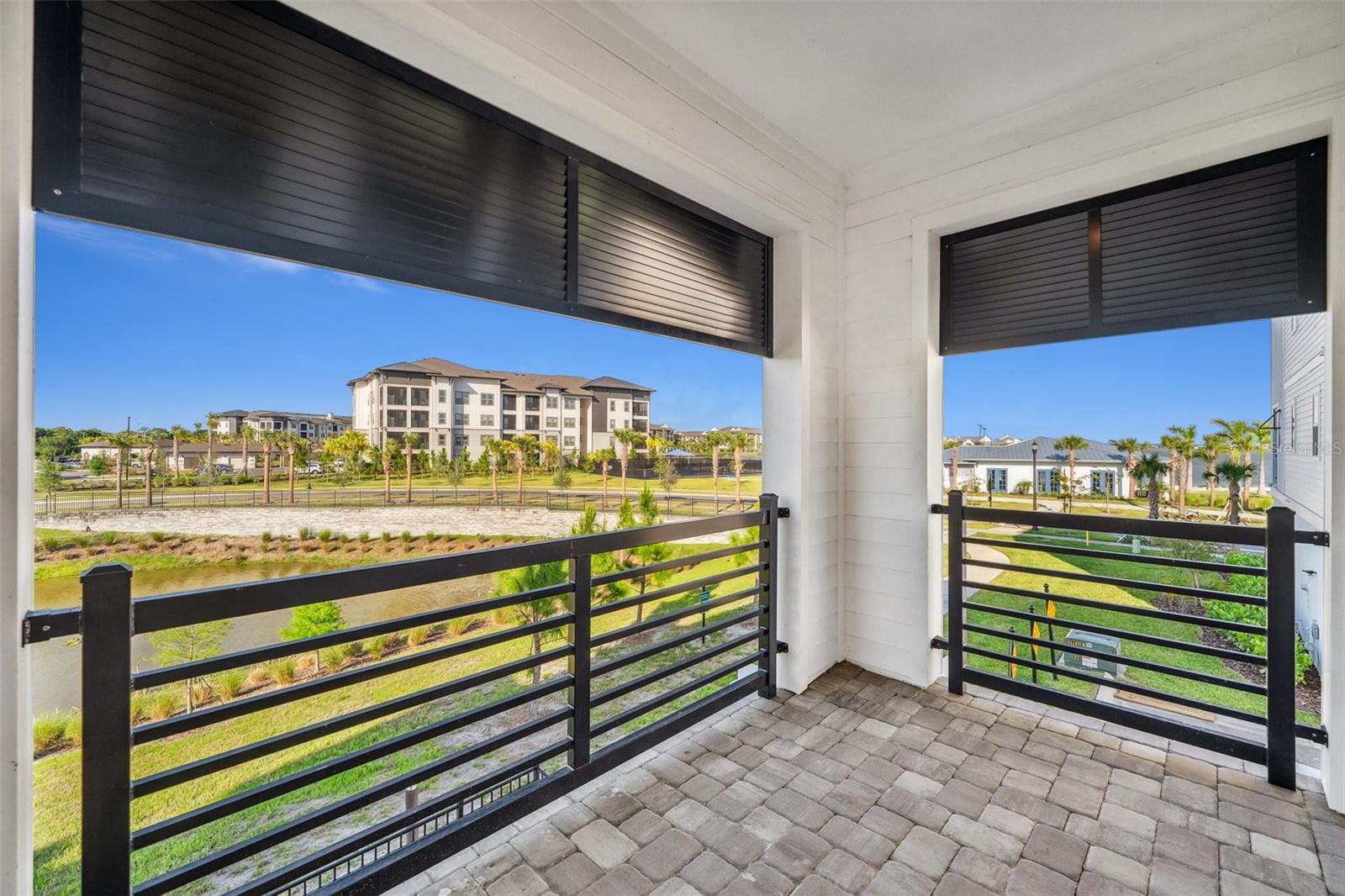 EMERALD LANDING AT WATERSIDE - Residential Lease