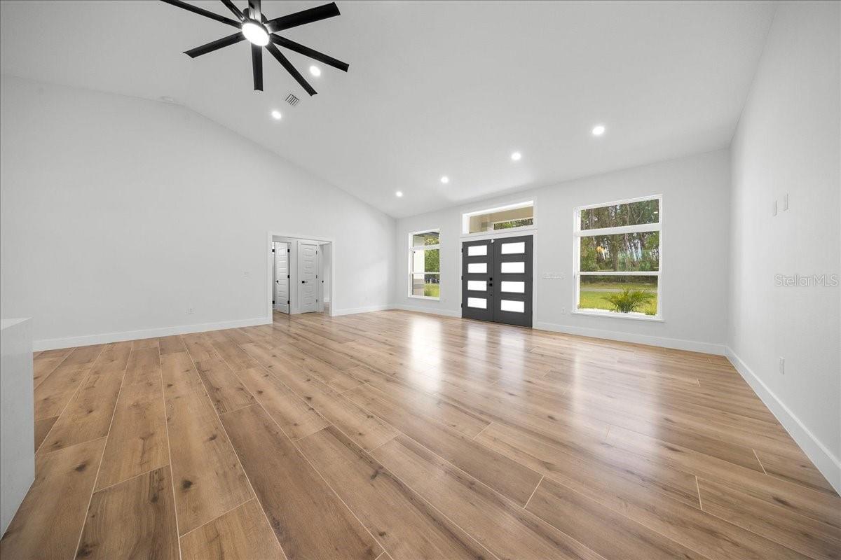 MARION OAKS UN 6 - Residential