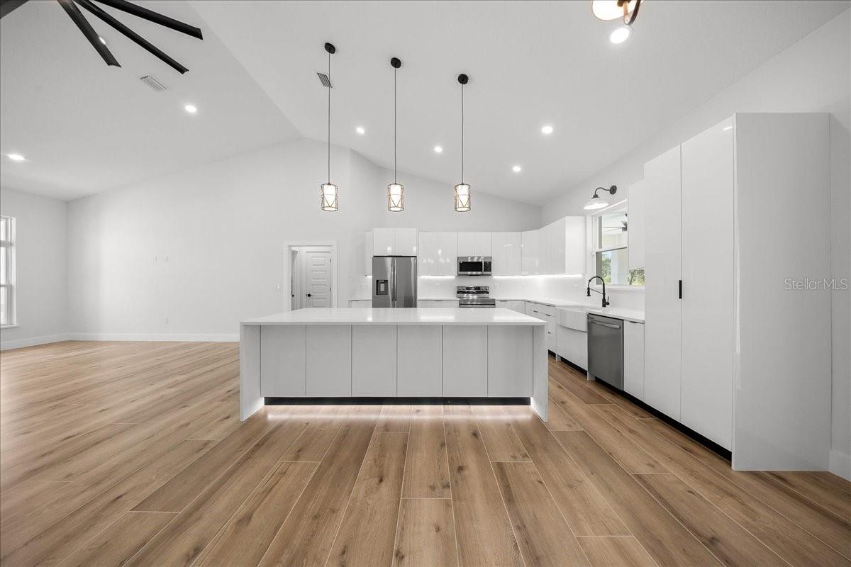 MARION OAKS UN 6 - Residential