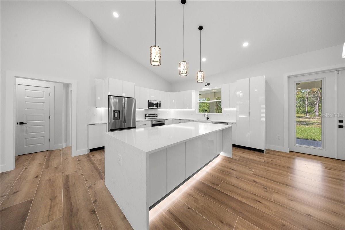 MARION OAKS UN 6 - Residential