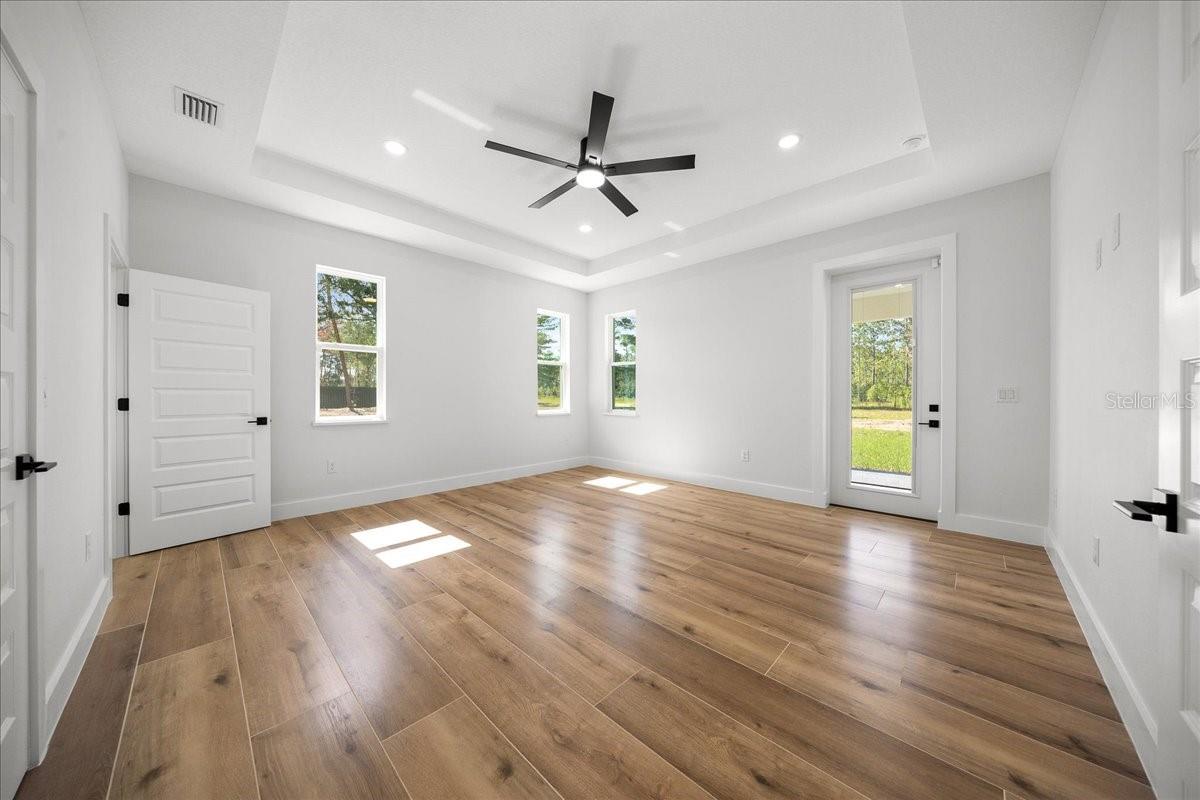 MARION OAKS UN 6 - Residential