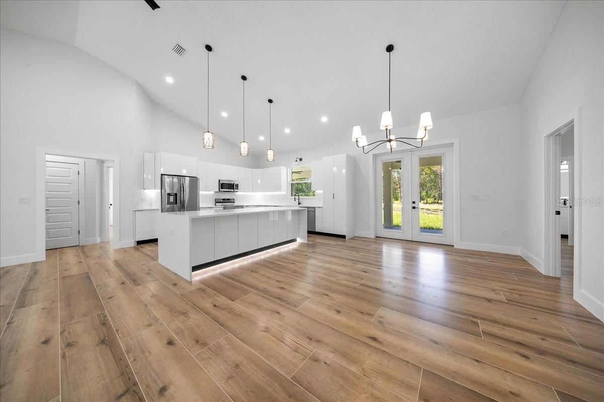 MARION OAKS UN 6 - Residential