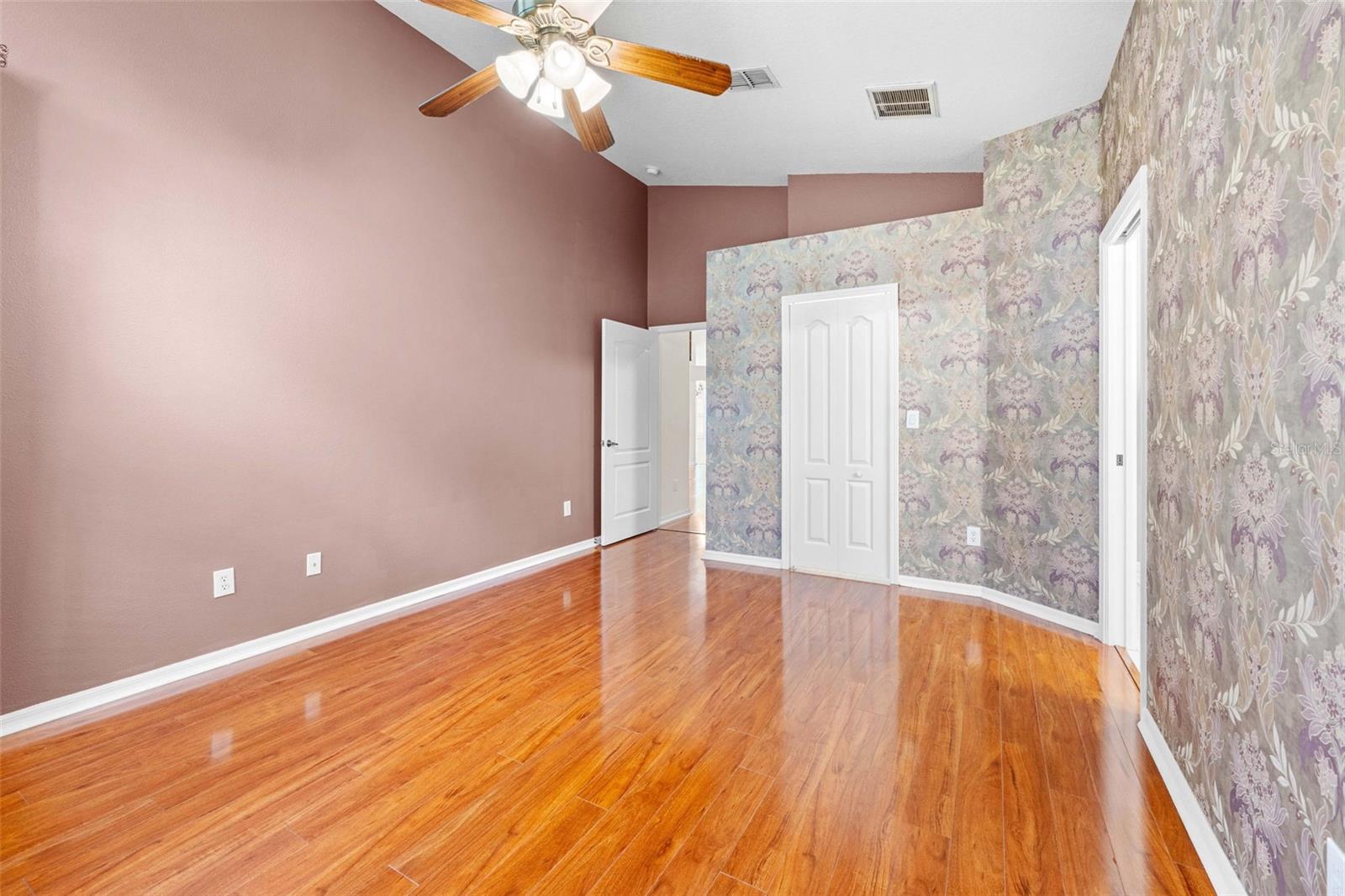 WELLINGTON AT SEVEN HILLS PH 7 - Residential